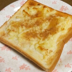 ♡蜂蜜シナモンチーズトースト♡
